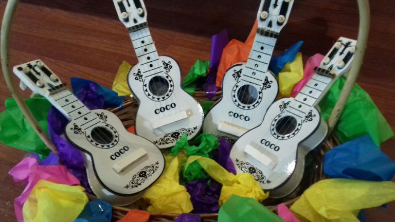 Mañana, homenaje en Paracho al laudero que creó la guitarra de “Coco”